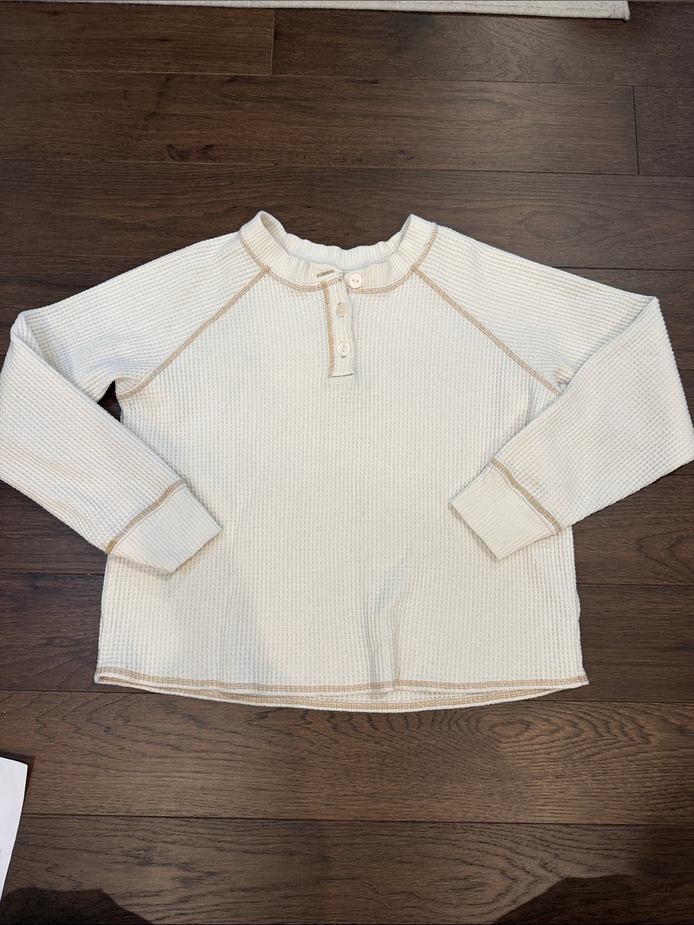 Old Navy Cream Waffle Henley Top with Tan Contrast Stitching - Large - C76-039